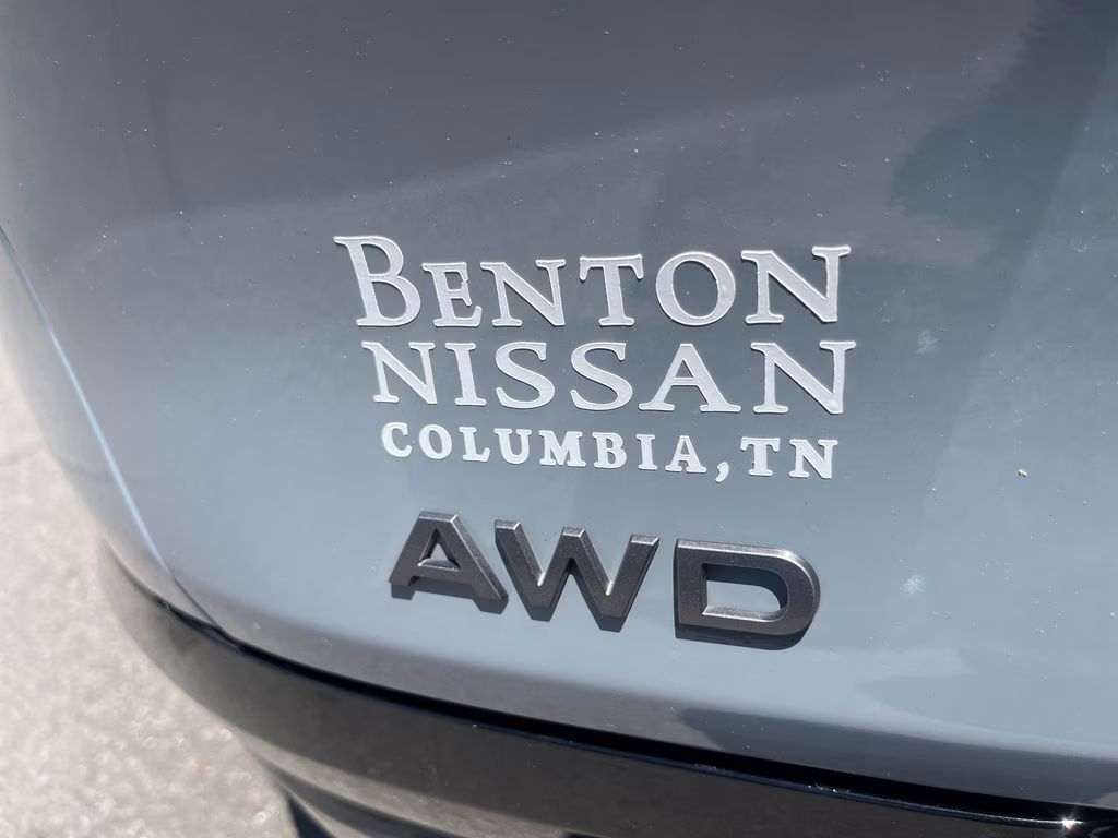 2025 Boulder Gray Pearl/Super Black Nissan Murano Platinum AWD SUV