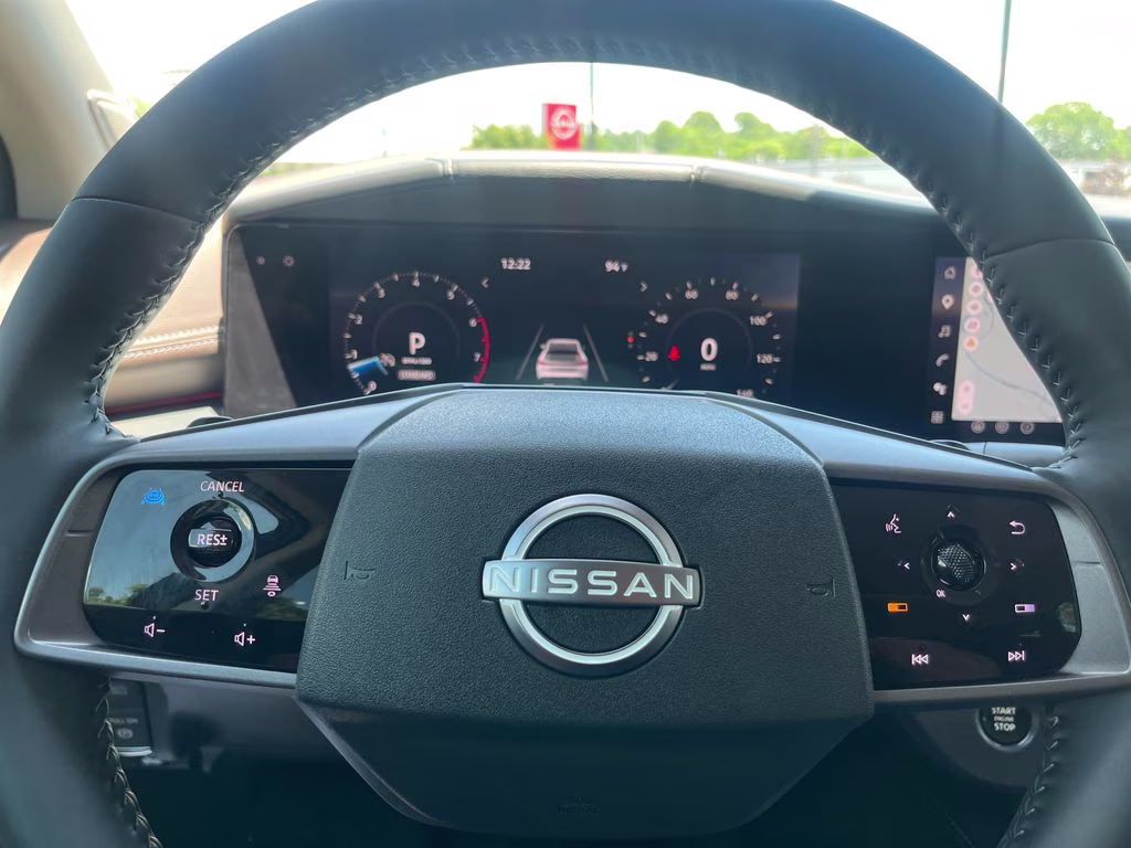 2025 Boulder Gray Pearl/Super Black Nissan Murano Platinum AWD SUV