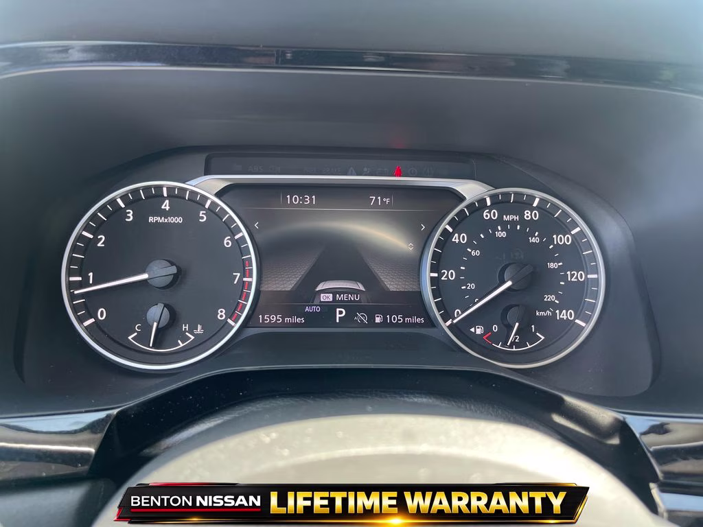 2025 Gun Metallic Nissan Pathfinder SL 4X4 SUV