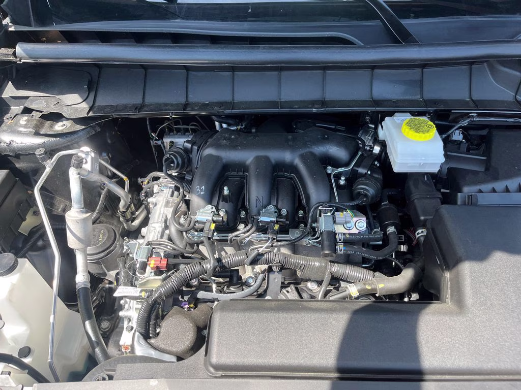 2025 Gun Metallic Nissan Pathfinder SL 4X4 SUV