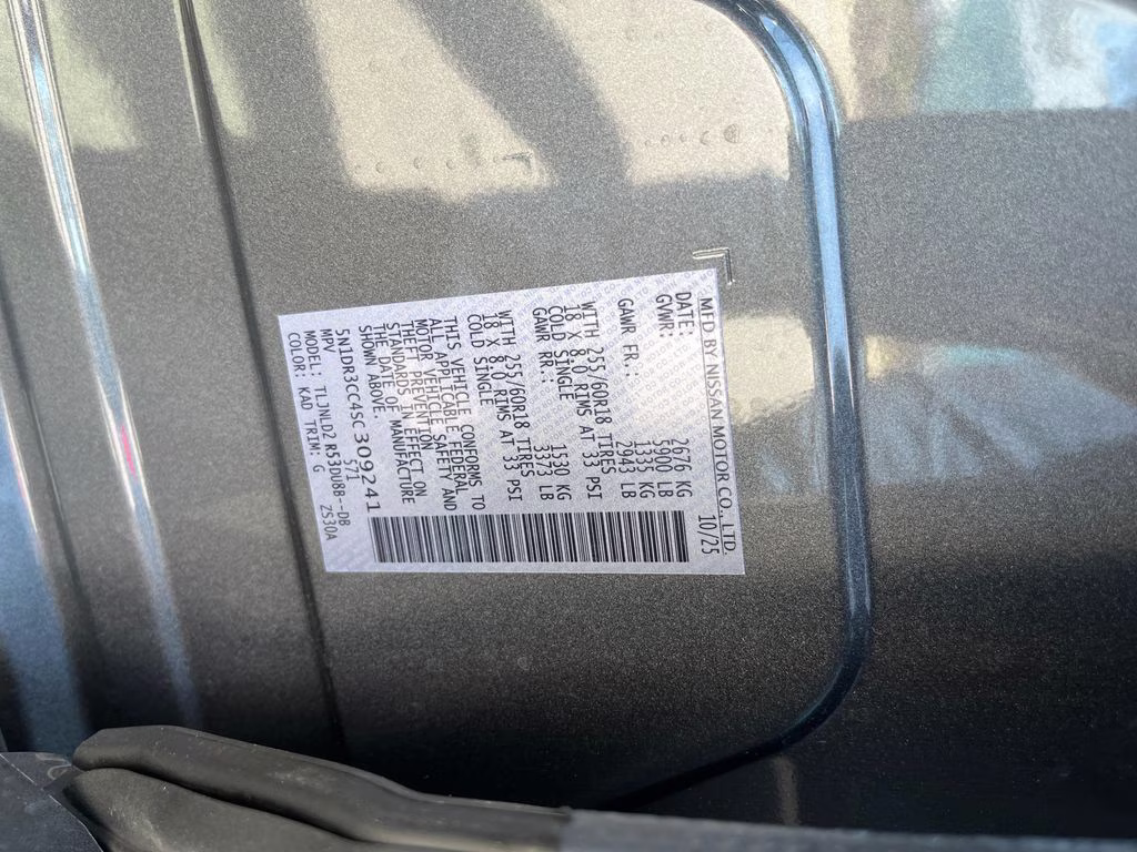 2025 Gun Metallic Nissan Pathfinder SL 4X4 SUV