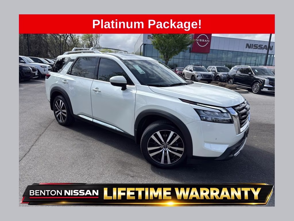 2024 Pearl White Tricoat Nissan Pathfinder Platinum FWD SUV