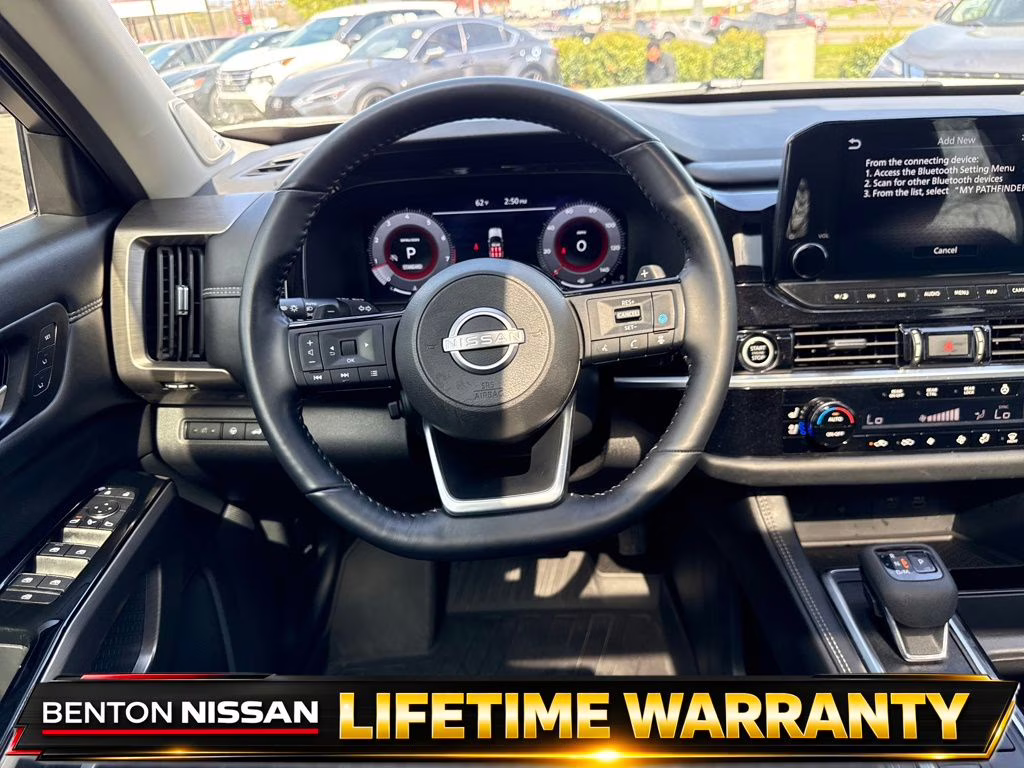 2024 Pearl White Tricoat Nissan Pathfinder Platinum FWD SUV