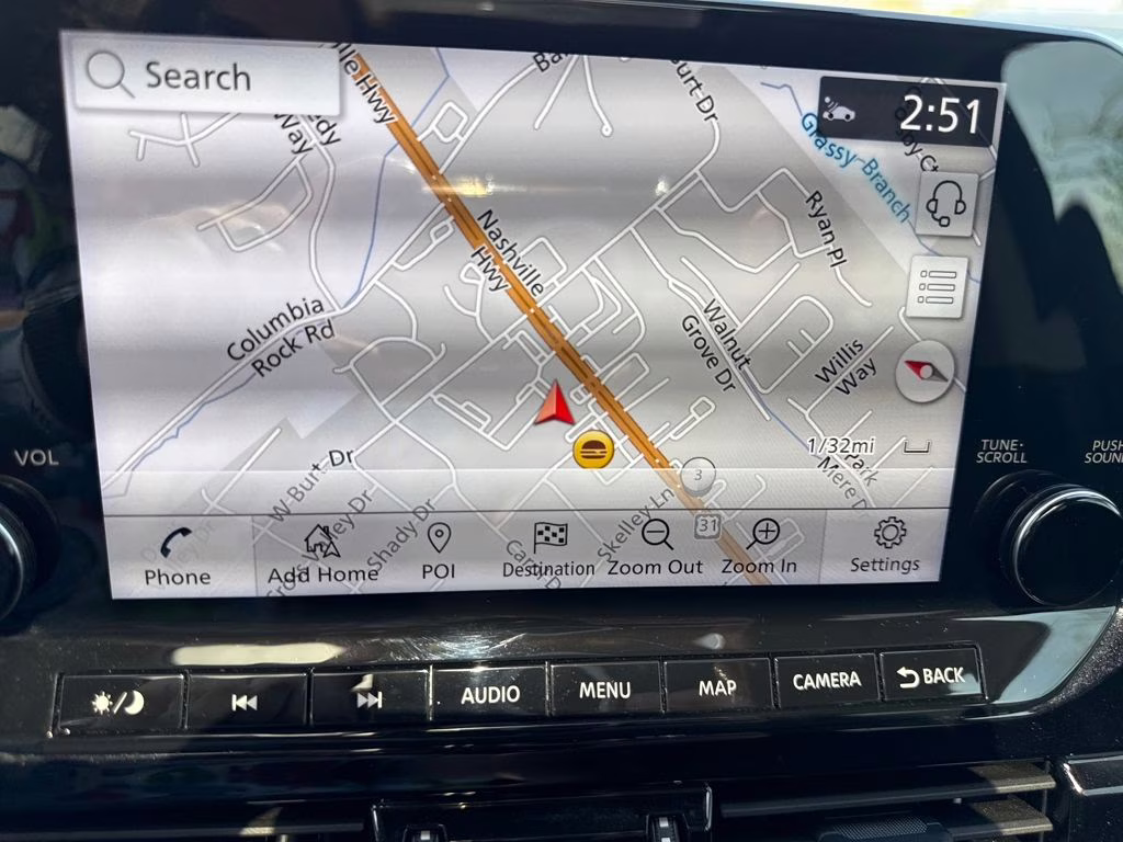 2024 Pearl White Tricoat Nissan Pathfinder Platinum FWD SUV