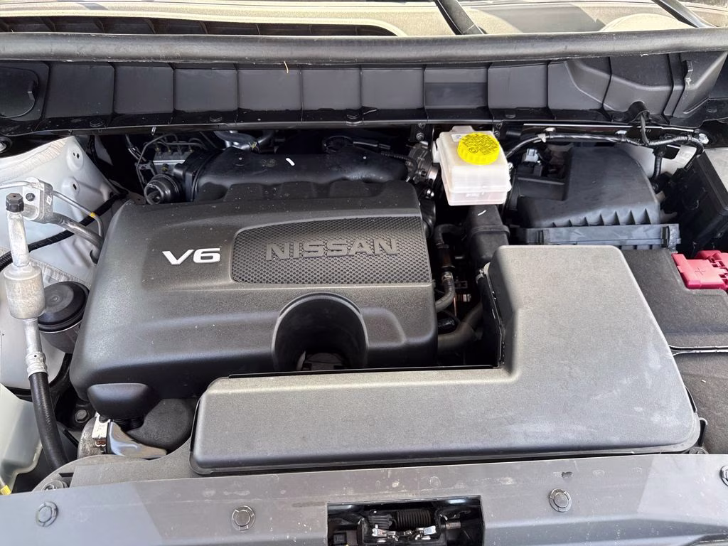 2024 Pearl White Tricoat Nissan Pathfinder Platinum FWD SUV