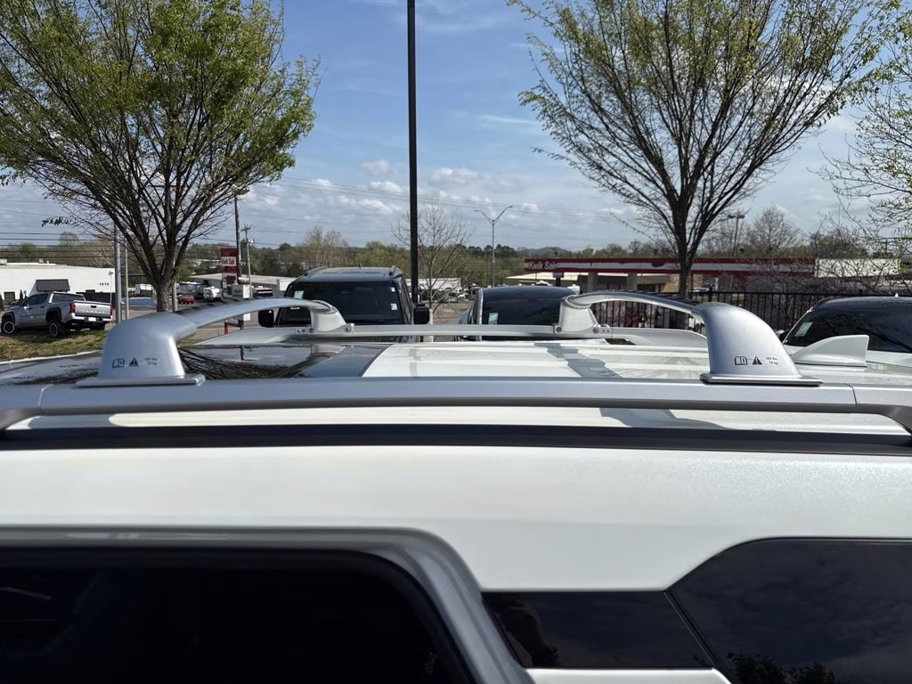 2024 Pearl White Tricoat Nissan Pathfinder Platinum FWD SUV