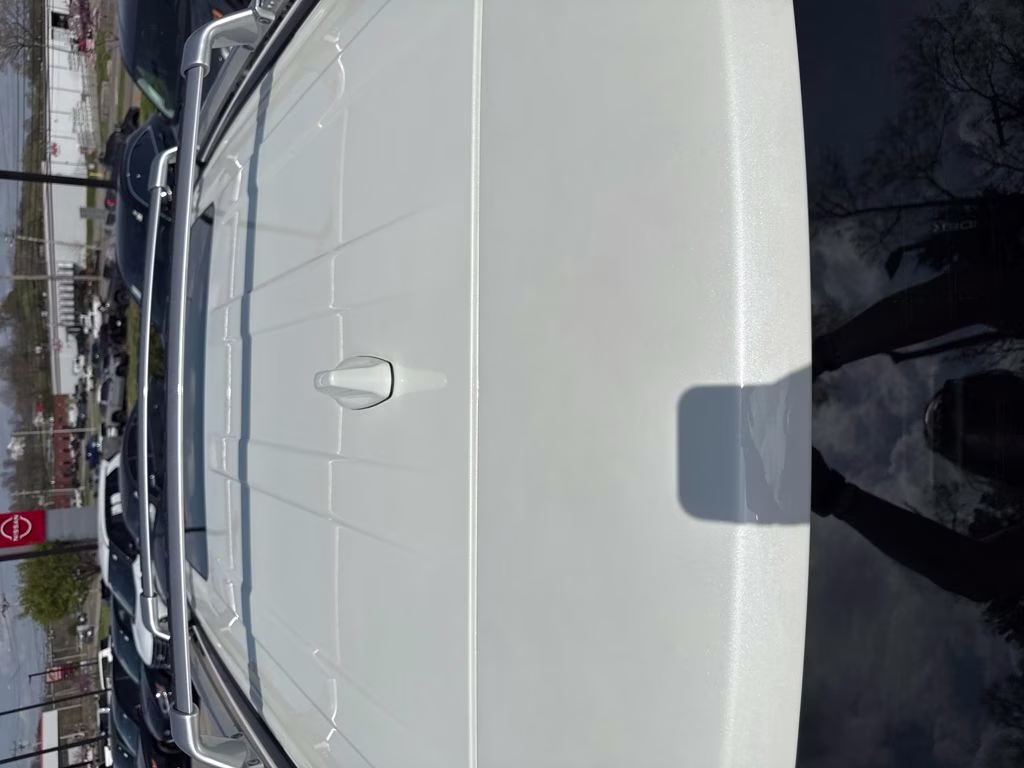 2024 Pearl White Tricoat Nissan Pathfinder Platinum FWD SUV