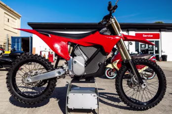 2025 STARK RED Stark VARG EX 80HP