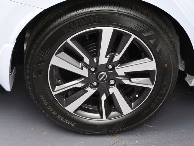 2025 Gray Sky Pearl Nissan Versa 1.6 SV FWD Sedan