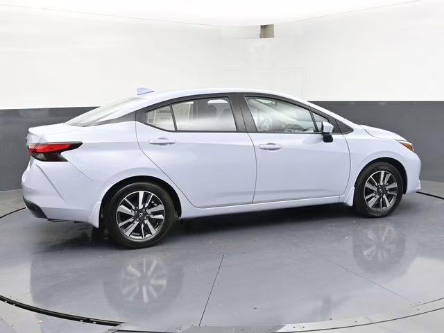 2025 Gray Sky Pearl Nissan Versa 1.6 SV FWD Sedan