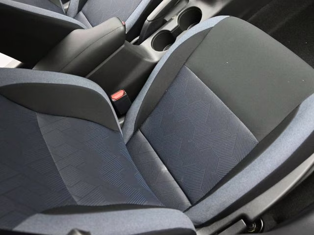 2025 Gray Sky Pearl Nissan Versa 1.6 SV FWD Sedan