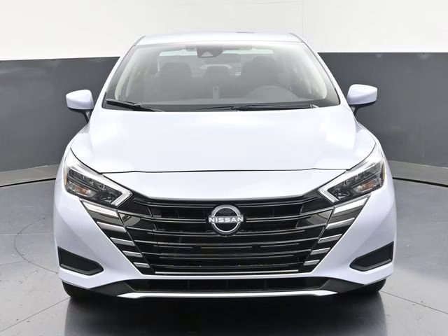 2025 Gray Sky Pearl Nissan Versa 1.6 SV FWD Sedan