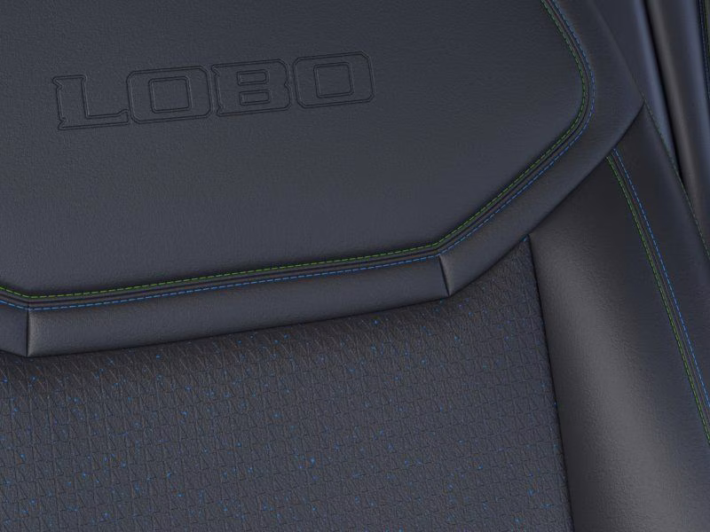 2026 Space White Metallic Ford Maverick Lobo Standard AWD Truck