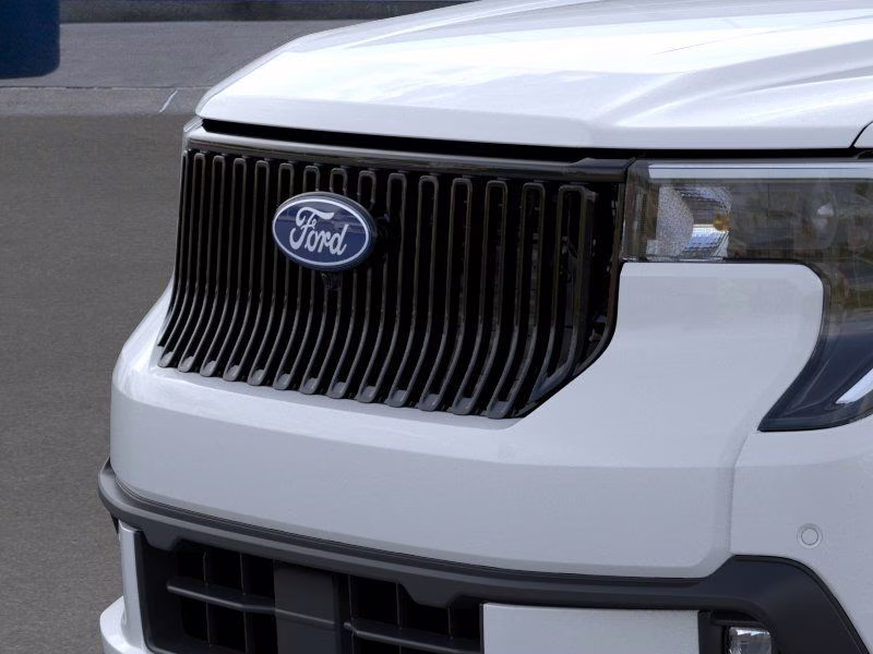 2026 Space White Metallic Ford Maverick Lobo Standard AWD Truck