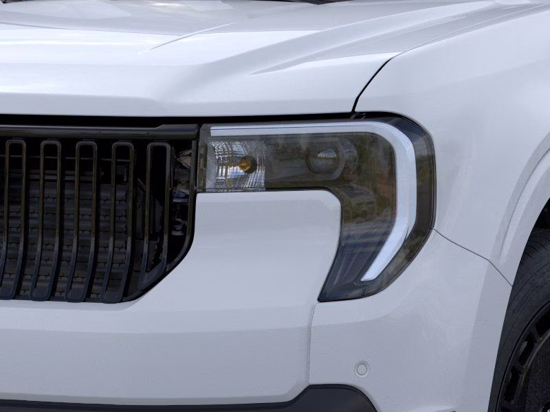 2026 Space White Metallic Ford Maverick Lobo Standard AWD Truck