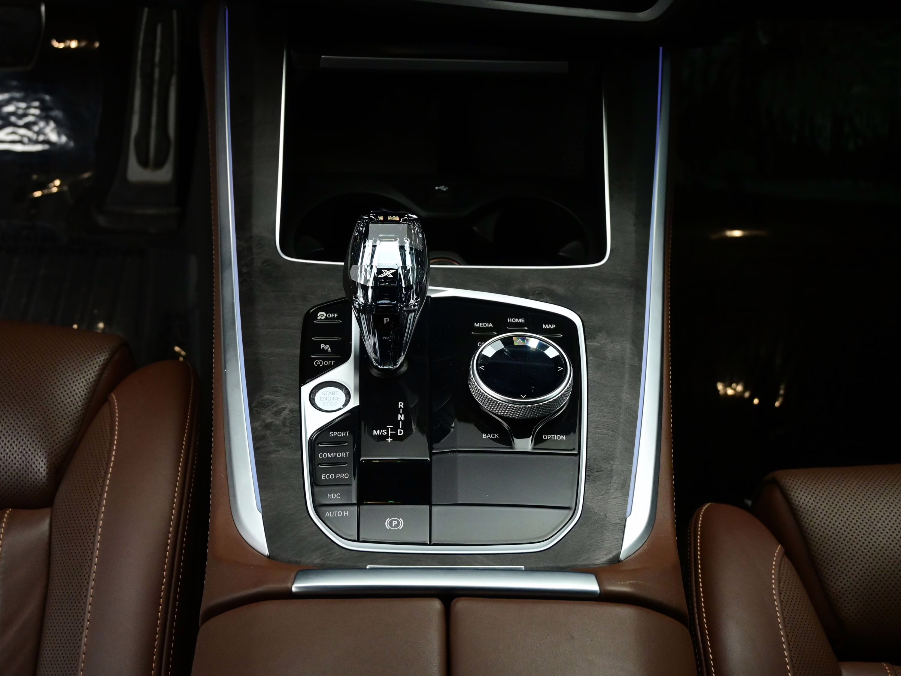 2023 Mineral White Metallic BMW X5 M50i AWD SUV