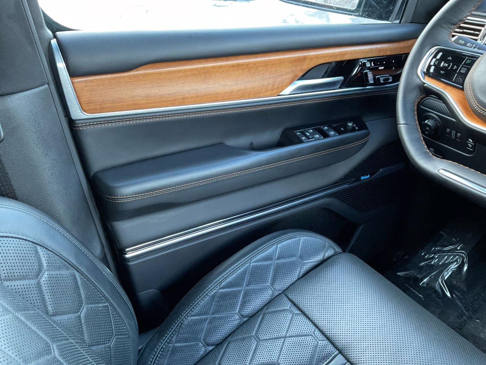 2024 Midnight Sky Jeep Grand Wagoneer L Series III 4X4 SUV