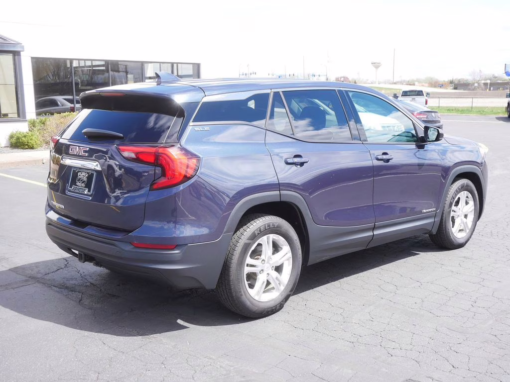 2018 Blue Steel Metallic GMC Terrain SLE FWD SUV