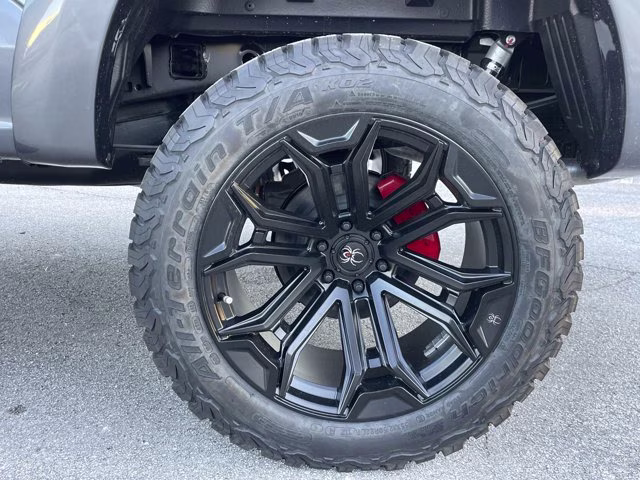 2025 Carbonized Gray Metallic Ford F-150 XLT 4X4 Truck