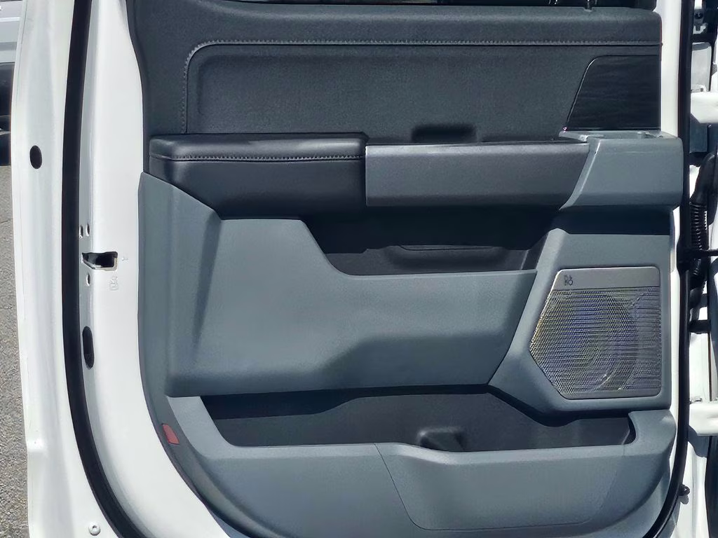 2026 Oxford White Ford F-150 Lariat 4X4 Truck