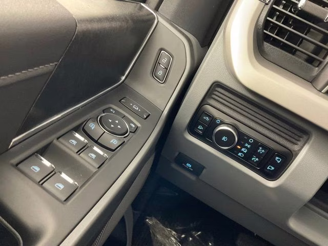 2026 Oxford White Ford Super Duty F-250 SRW XLT 4X4 Truck