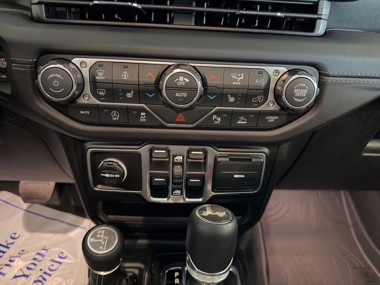 2026 41 Jeep Wrangler Sahara 4X4 SUV