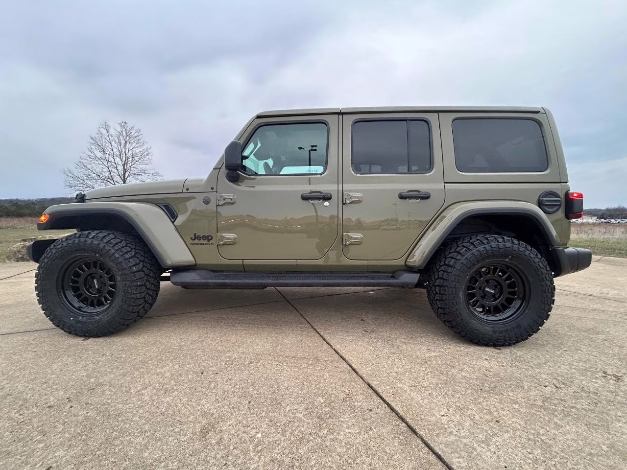 2026 41 Jeep Wrangler Sahara 4X4 SUV