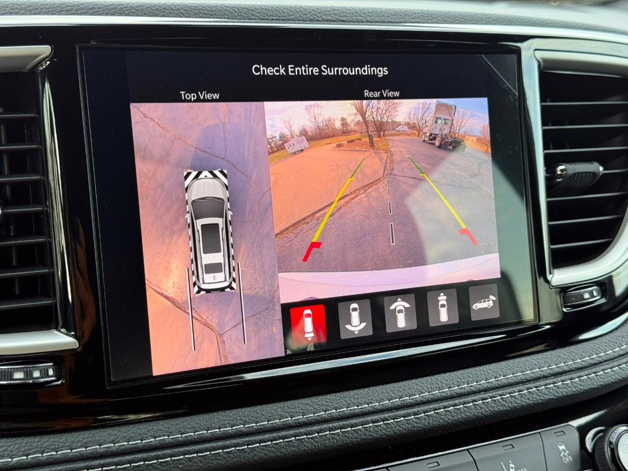 2026 Bright White Clearcoat Chrysler Pacifica Select FWD Van