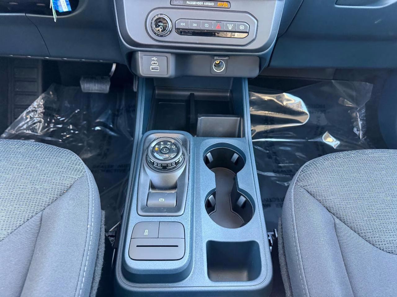 2026 Oxford White Ford Maverick XL AWD Truck