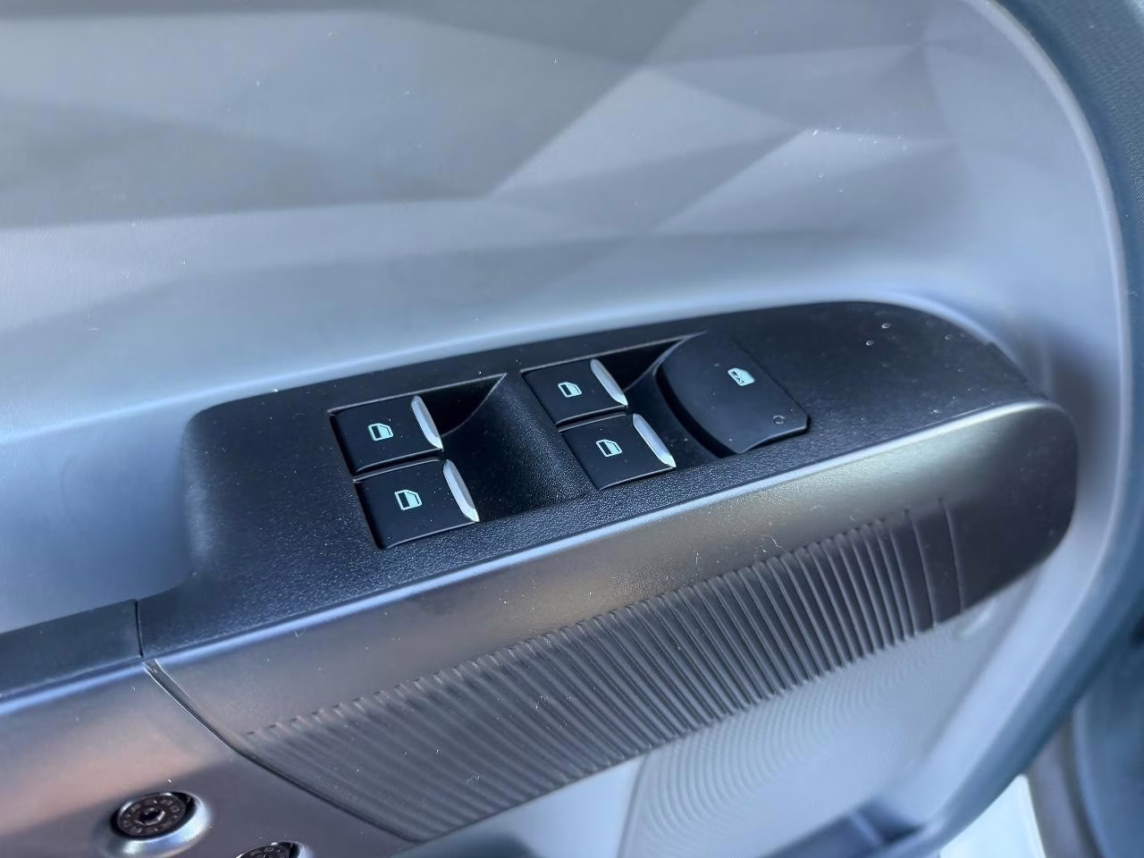 2026 Oxford White Ford Maverick XL AWD Truck