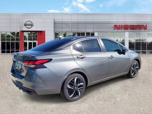 2025 Gun Metallic Nissan Versa 1.6 SR FWD Sedan