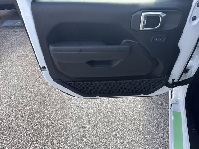 2026 Bright White Clearcoat Jeep Wrangler Sport 4X4 Convertible