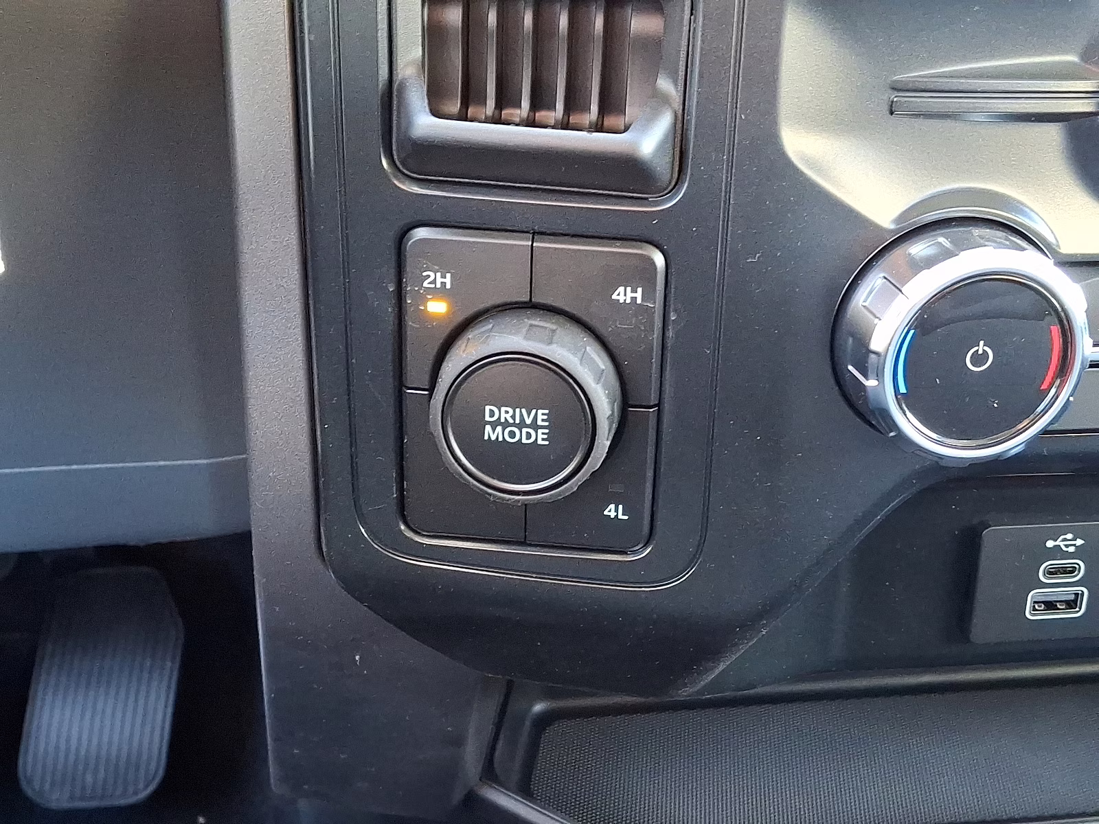 2025 Atlas Blue Metallic - B3 Ford F-150 XLT 4X4