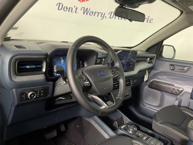 2026 White Metallic Ford Maverick Lobo Standard AWD Truck