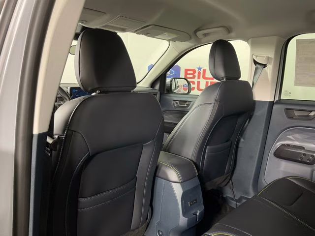 2026 White Metallic Ford Maverick Lobo Standard AWD Truck