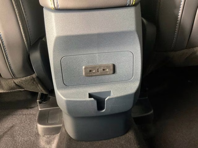 2026 White Metallic Ford Maverick Lobo Standard AWD Truck