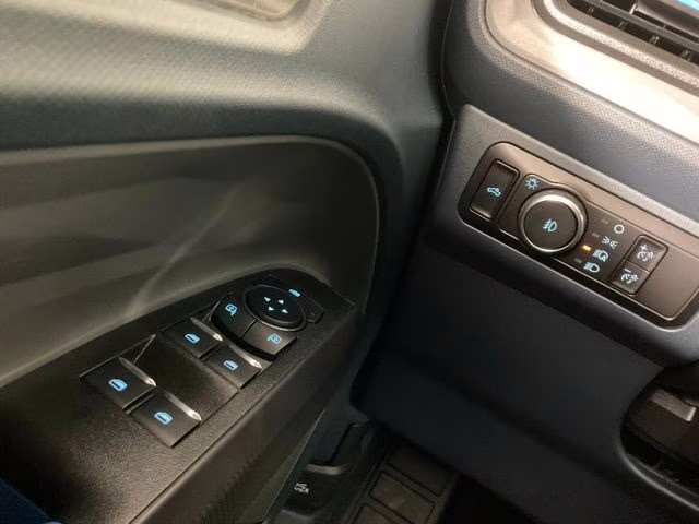 2026 White Metallic Ford Maverick Lobo Standard AWD Truck