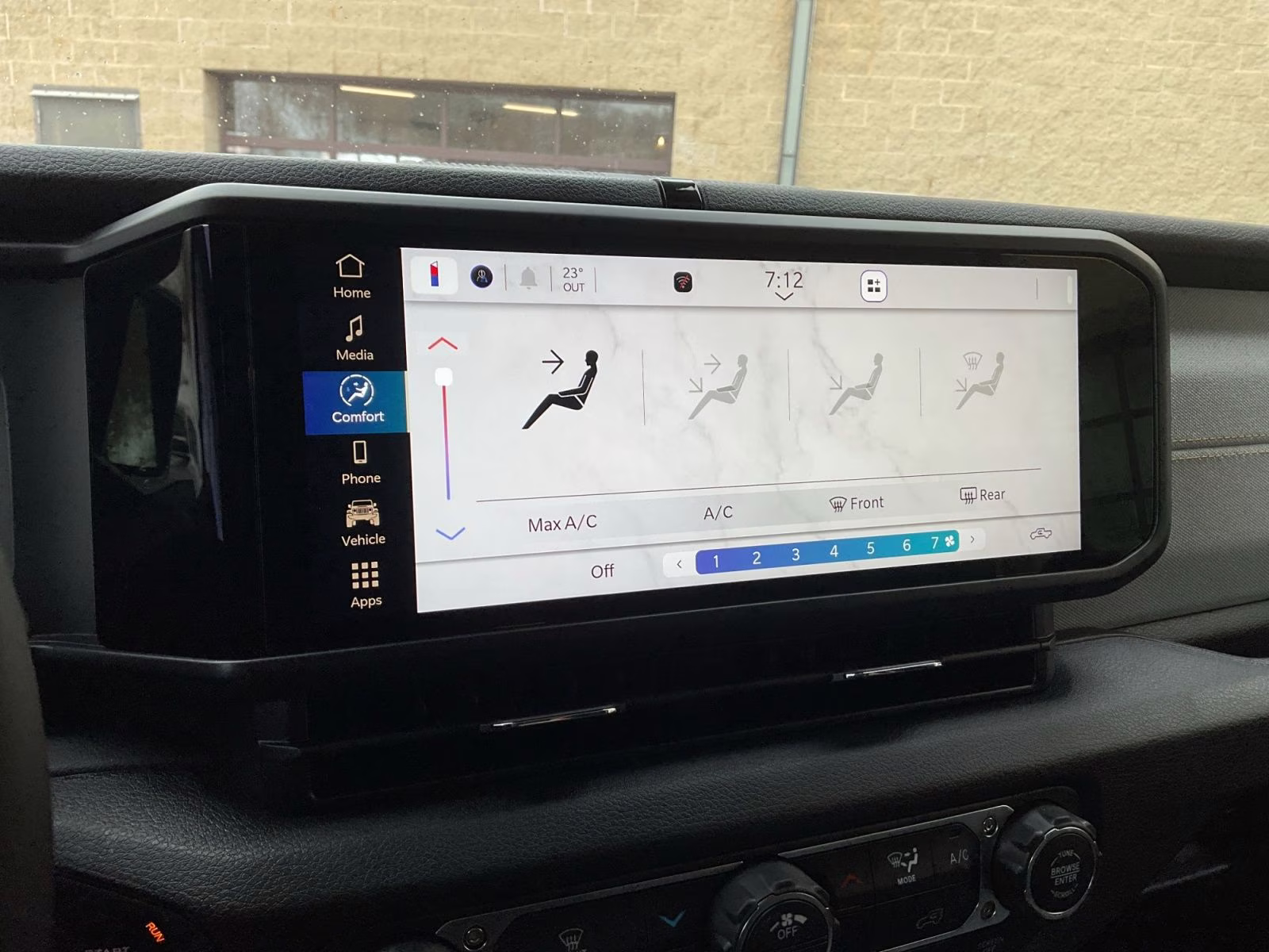 2026 Bright White Clearcoat Jeep Gladiator Sport S 4X4 Truck