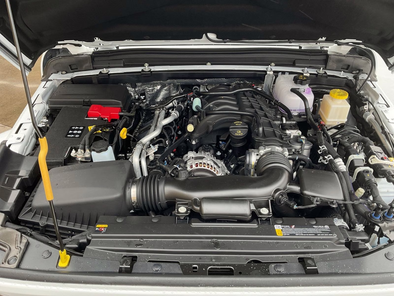 2026 Bright White Clearcoat Jeep Gladiator Sport S 4X4 Truck