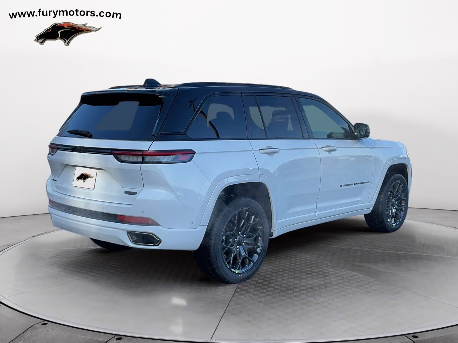 2025 Bright White Clearcoat Jeep Grand Cherokee Summit 4X4 SUV