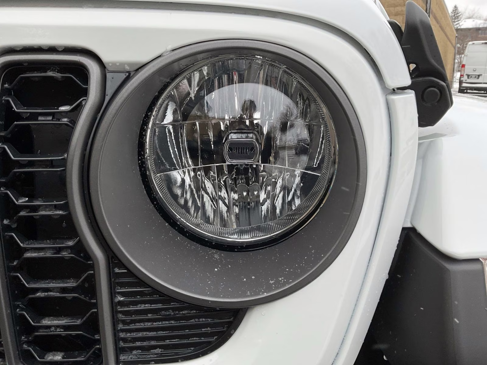 2026 Bright White Clearcoat Jeep Gladiator Sport S 4X4 Truck