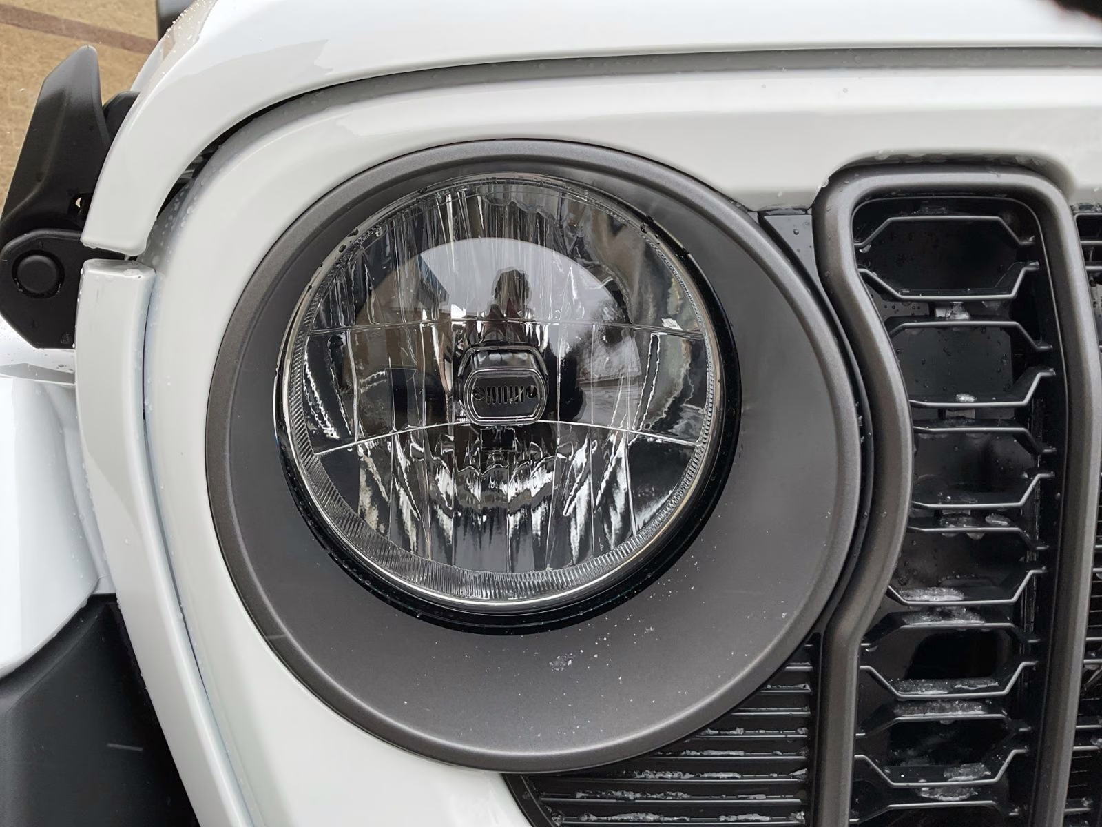 2026 Bright White Clearcoat Jeep Gladiator Sport S 4X4 Truck