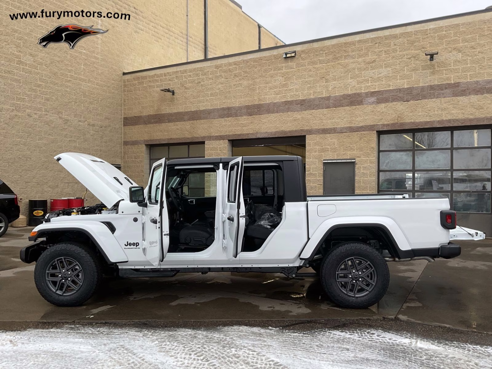 2026 Bright White Clearcoat Jeep Gladiator Sport S 4X4 Truck