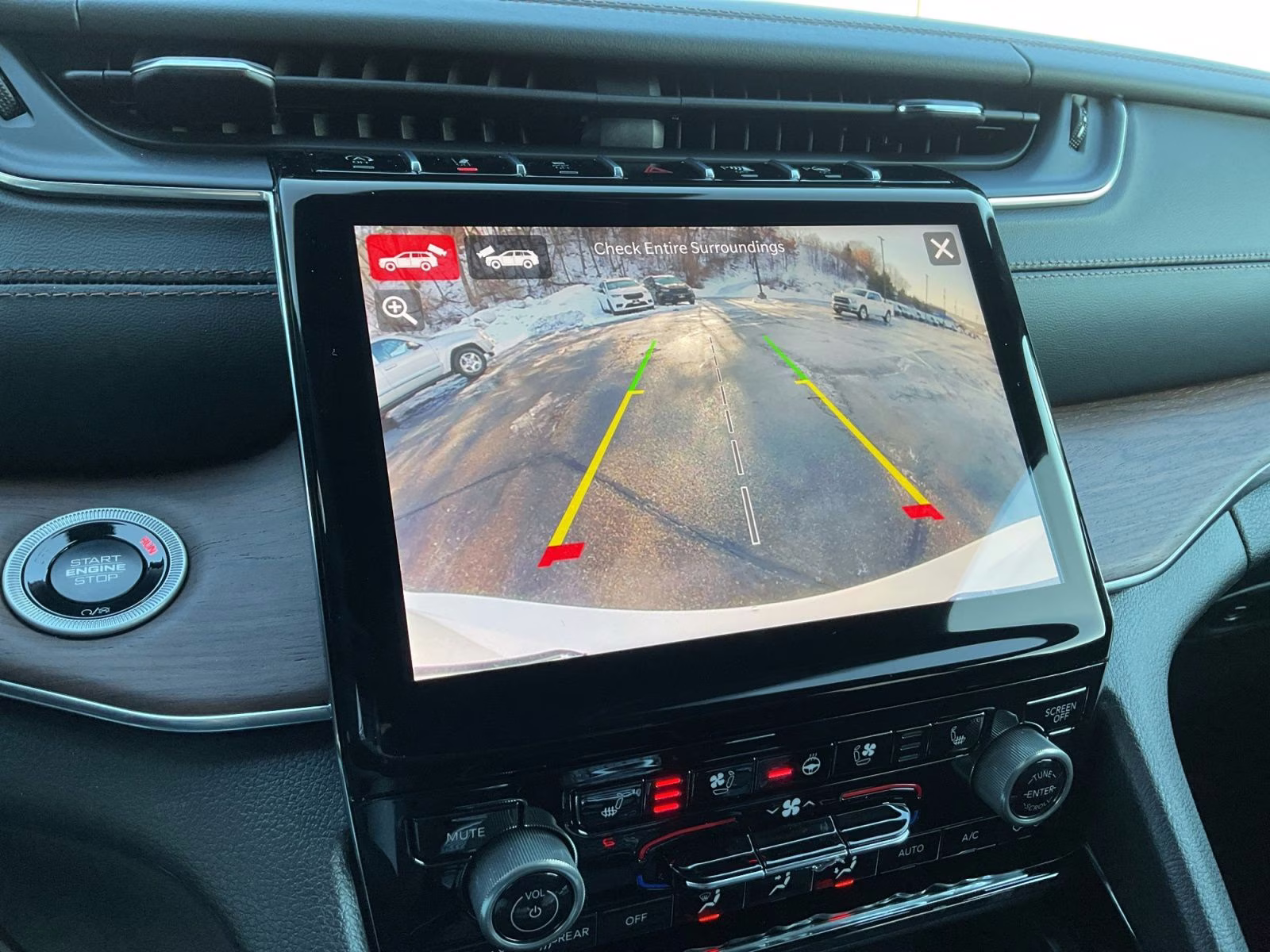 2025 Bright White Clearcoat Jeep Grand Cherokee Summit 4X4 SUV