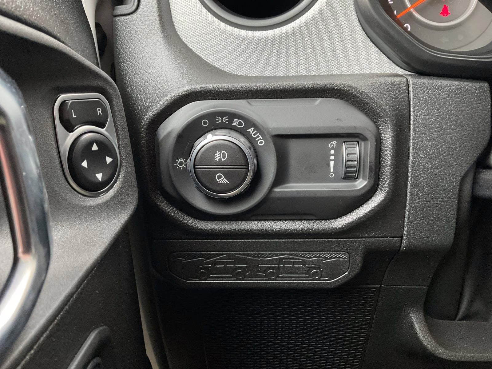 2026 Bright White Clearcoat Jeep Gladiator Sport S 4X4 Truck