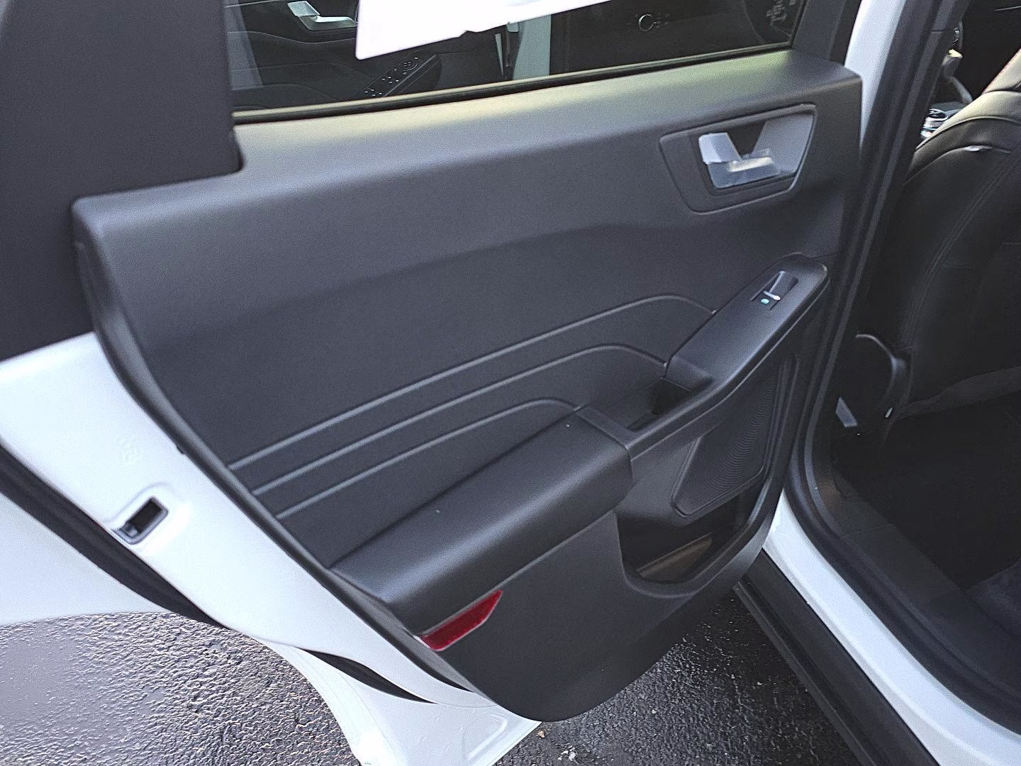 2026 Star White Metallic Tri-Coat Ford Escape ST-Line AWD SUV