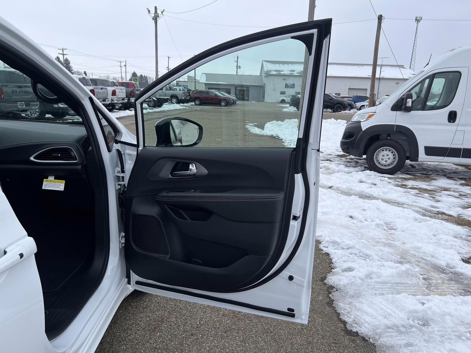 2026 Bright White Clearcoat Chrysler Pacifica Select AWD Van