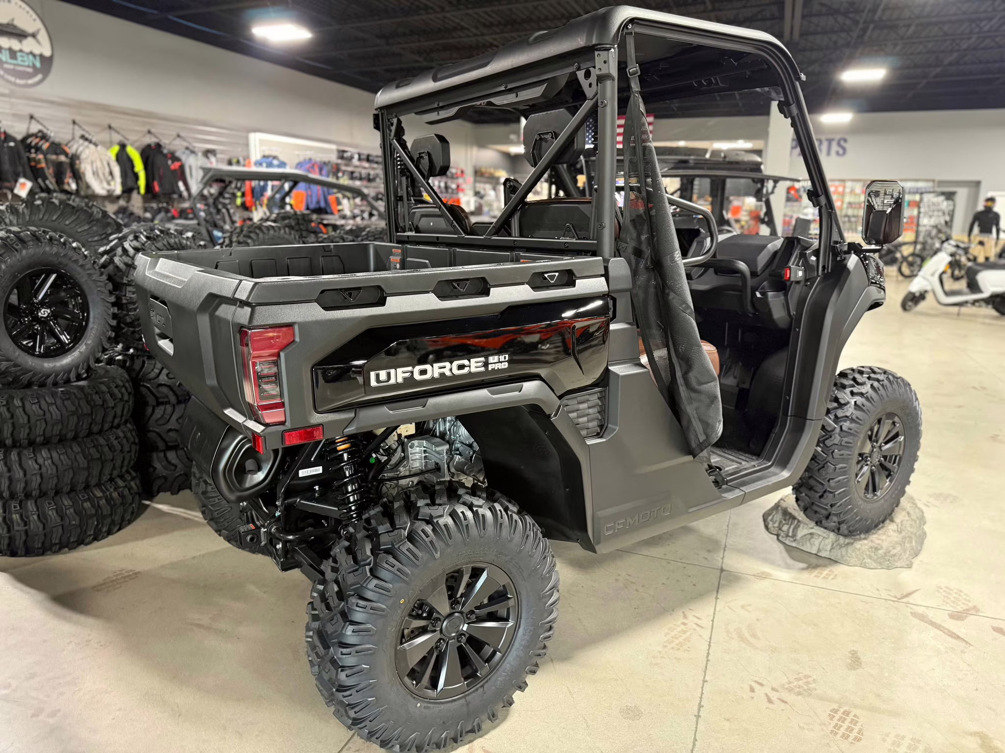 2025 BLK CFMOTO UFORCE U10 Pro UTV