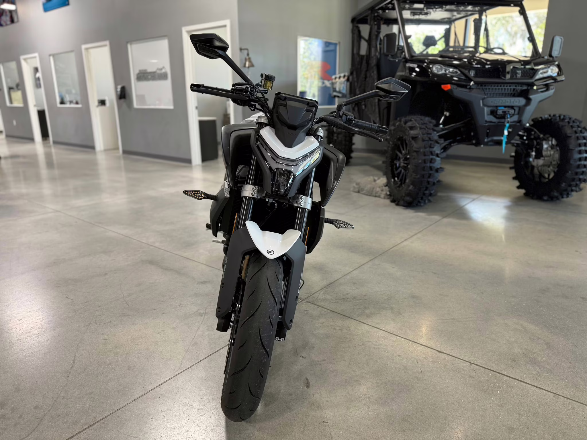 2025 WHI CFMOTO 450NK Motorcycle