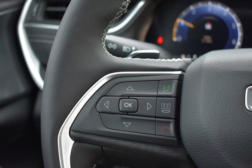 2025 Baltic Gray Metallic Clearcoat Jeep Grand Cherokee Altitude X 4X4 SUV